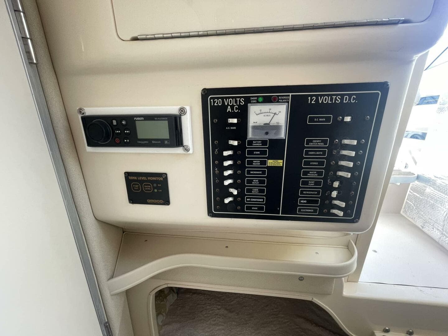 2003 Grady-White Marlin 300