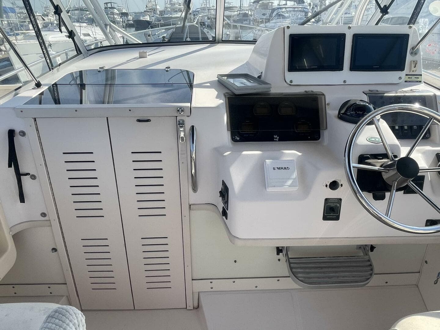 2003 Grady-White Marlin 300