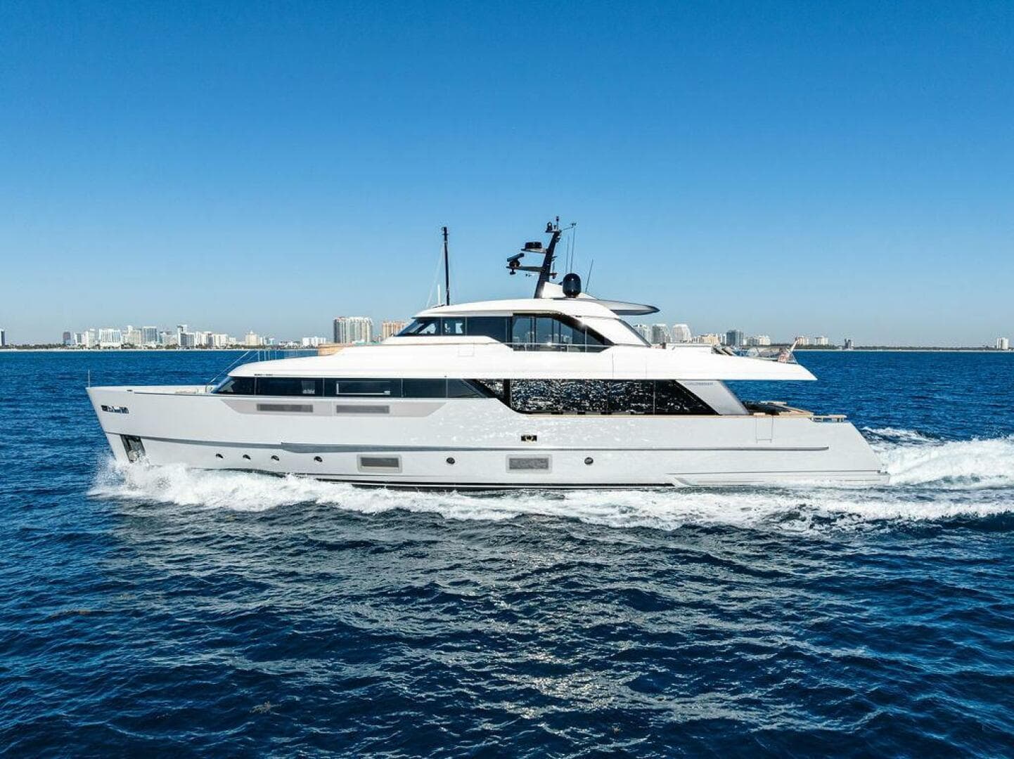 2021 Sanlorenzo SD96