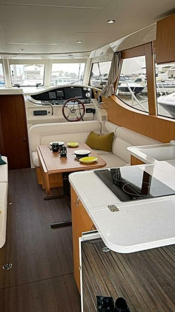 2019 Greenline 33 HYBRID