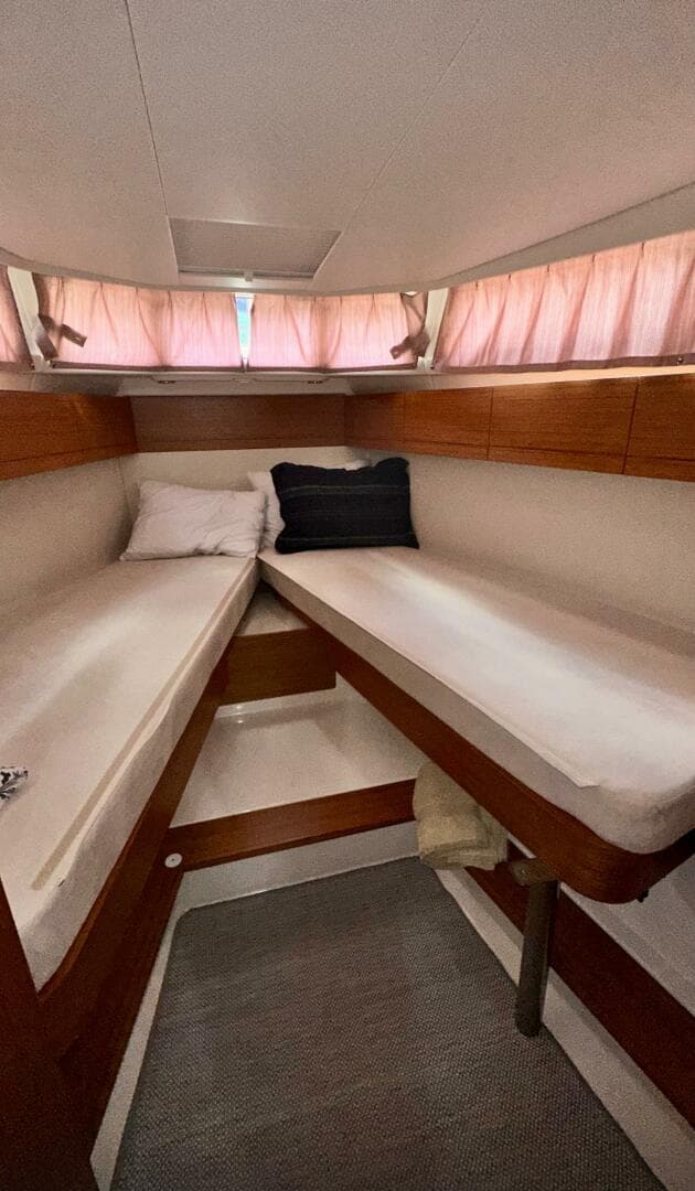 2019 Greenline 33 HYBRID