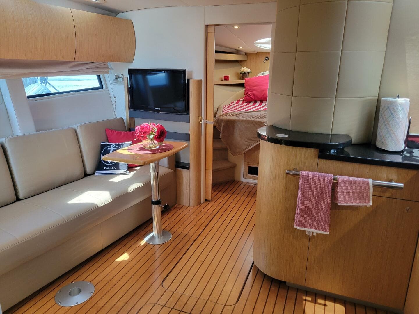 2012 Four Winns V435