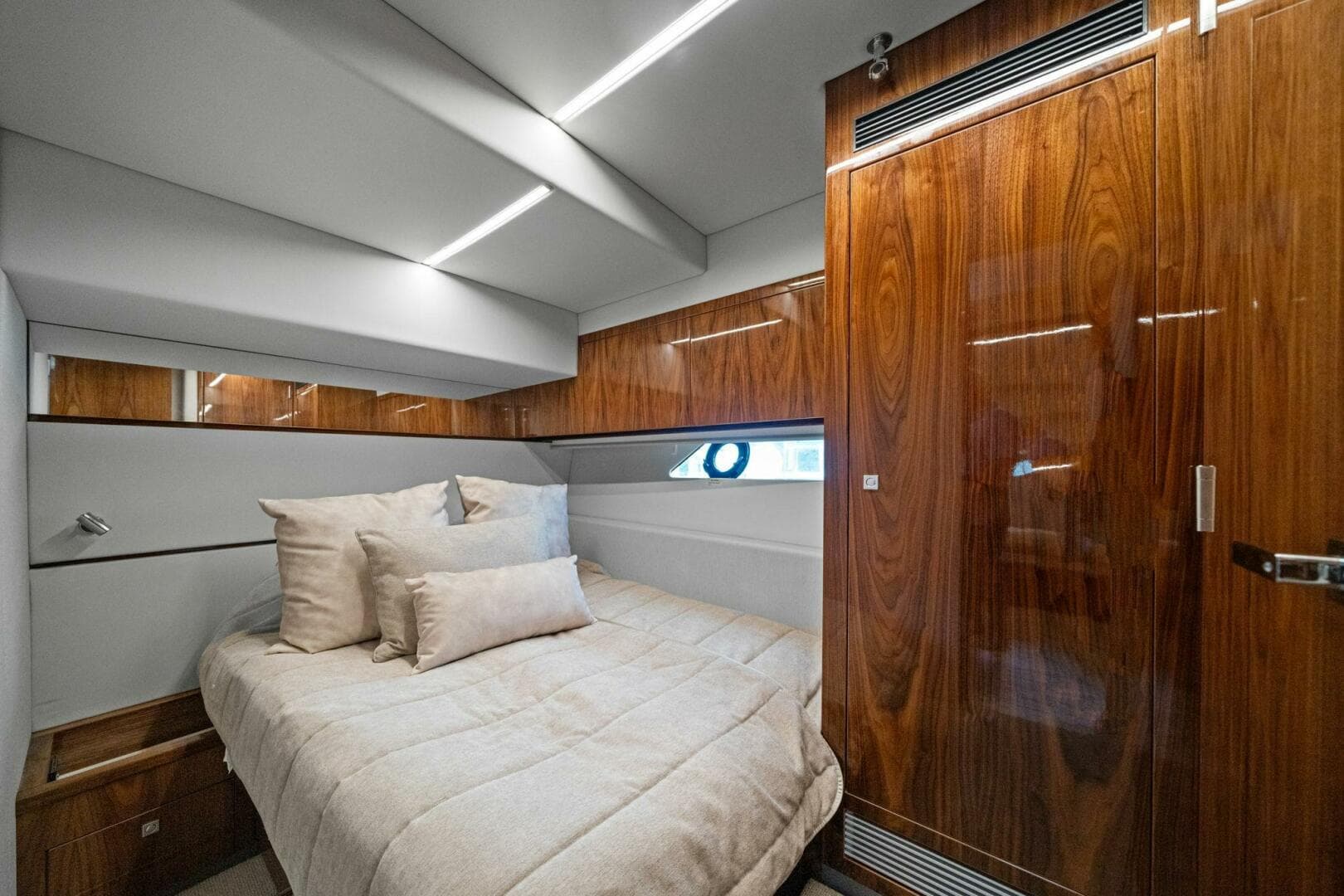 2023 Riviera 64 Sports Motor Yacht