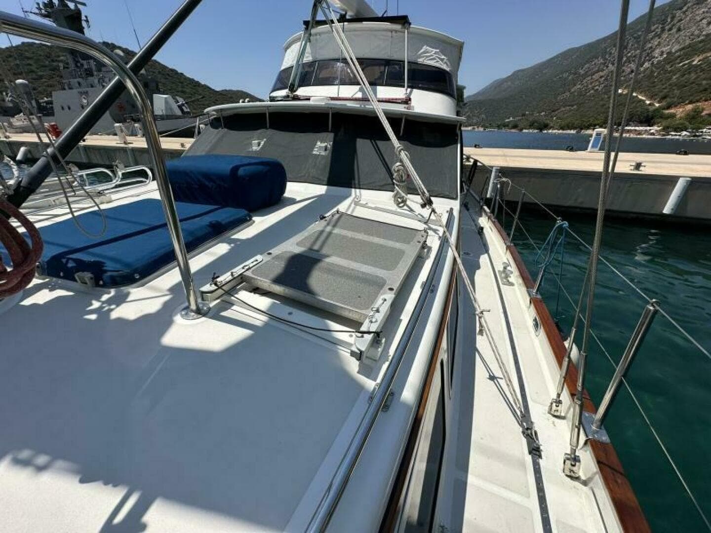 1990 Cheoy Lee Motorsailor