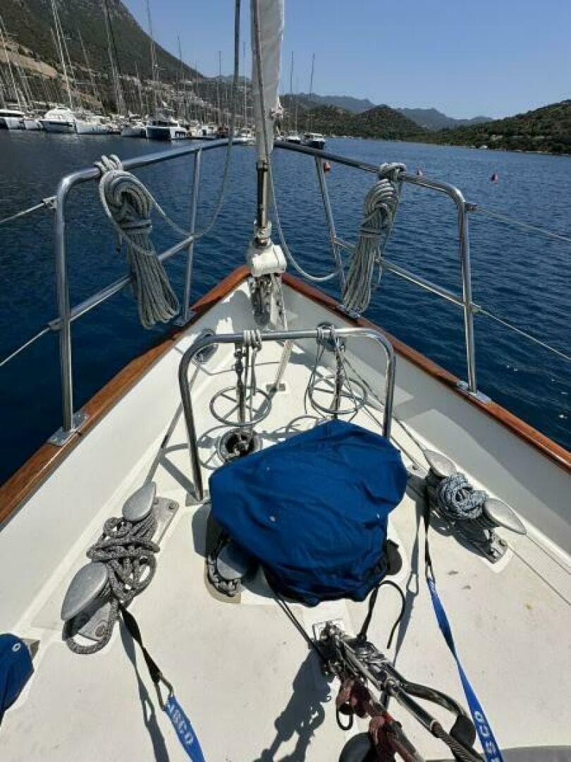 1990 Cheoy Lee Motorsailor