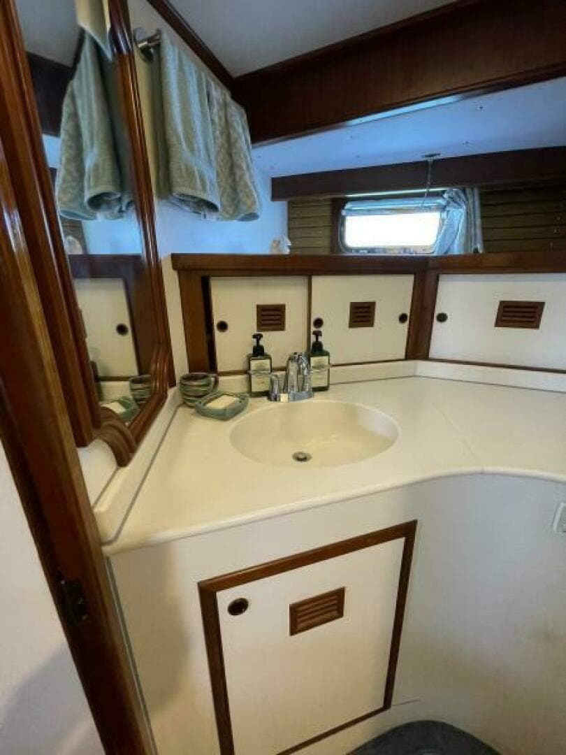 1990 Cheoy Lee Motorsailor