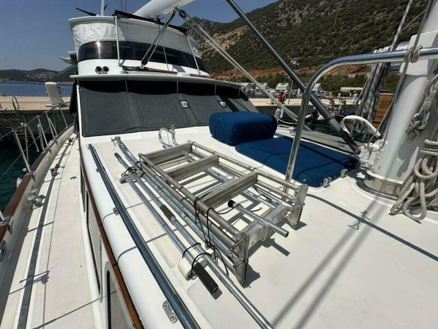 1990 Cheoy Lee Motorsailor