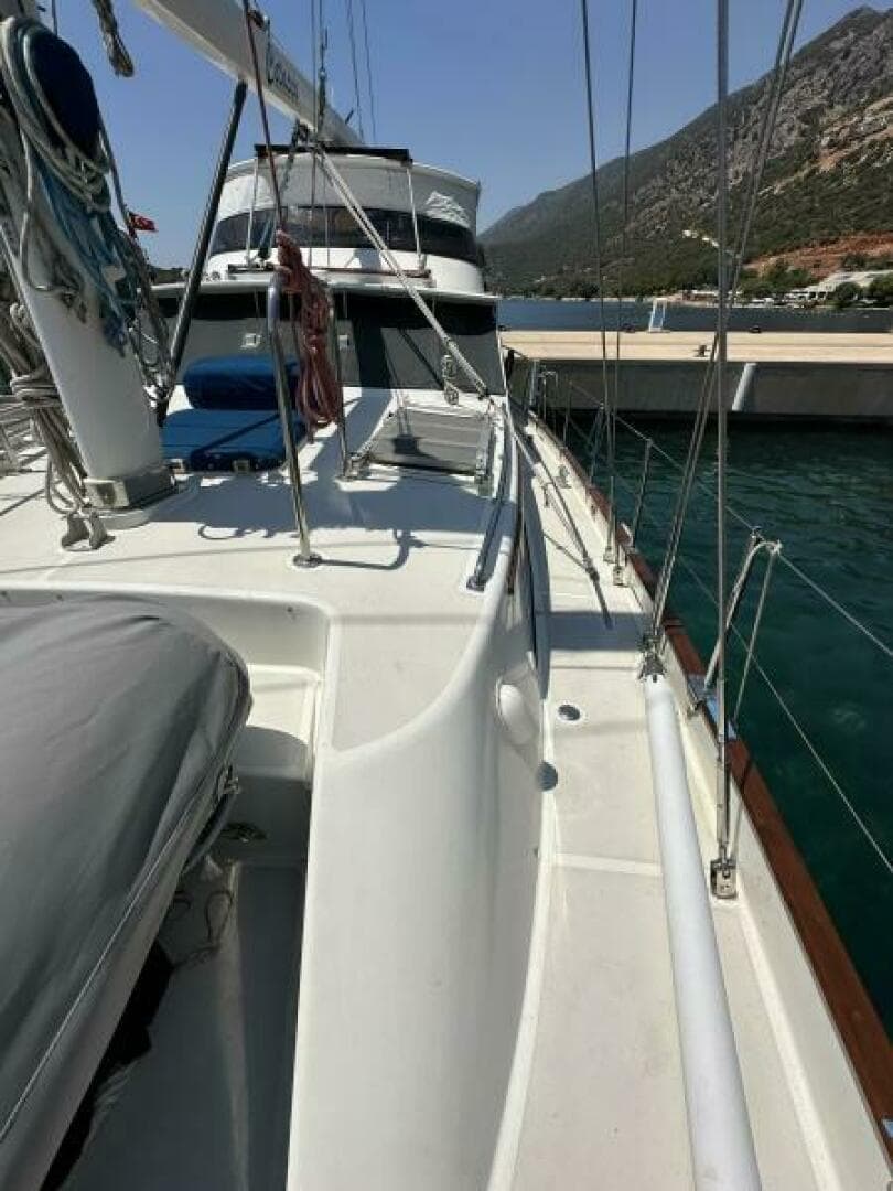 1990 Cheoy Lee Motorsailor