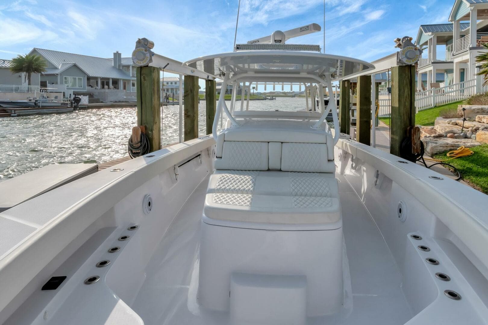 2023 Jupiter 43 Center Console "Aqua Toy"