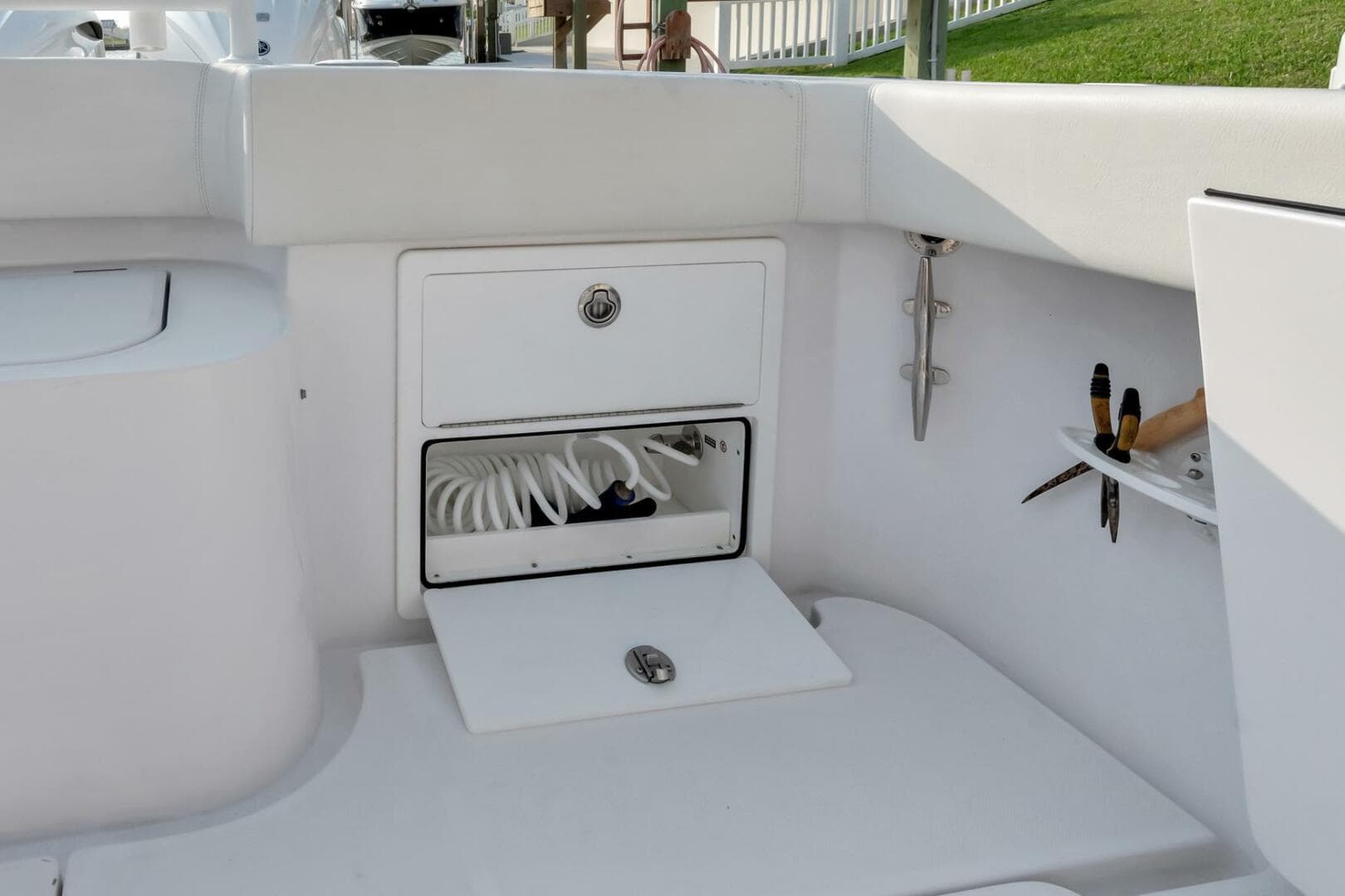 2023 Jupiter 43 Center Console "Aqua Toy"