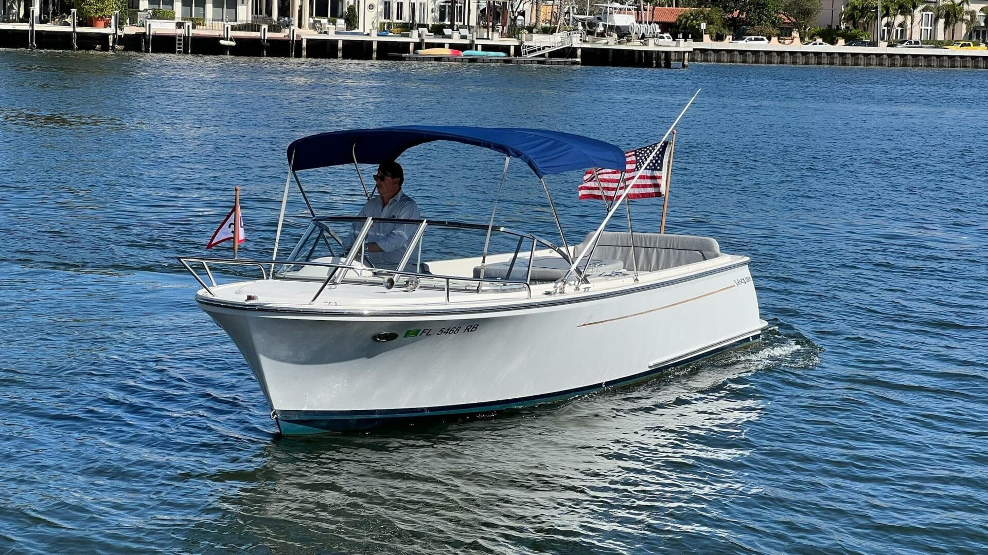 2013 Vanquish 24 Runabout