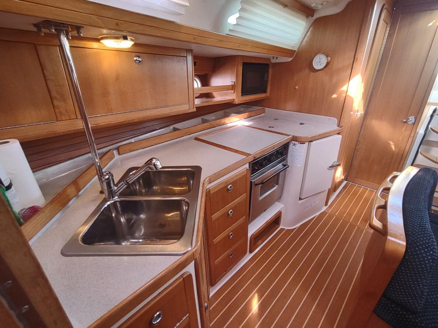 2005 Catalina 42 MKII