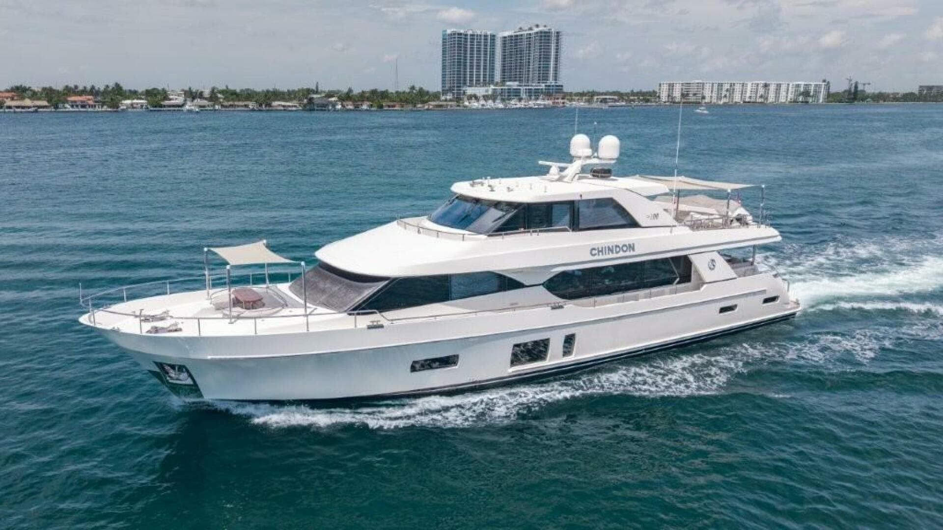 2017 Ocean Alexander 