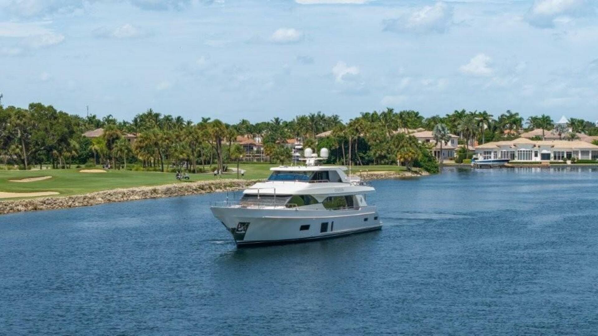 2017 Ocean Alexander 