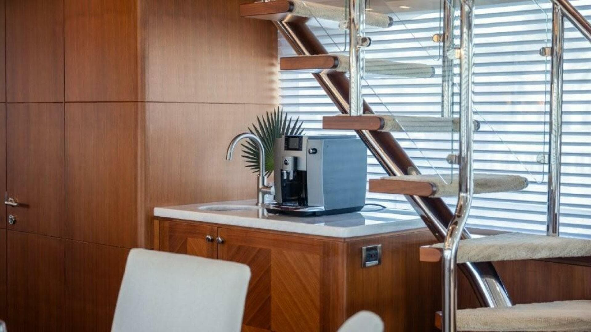 2017 Ocean Alexander 