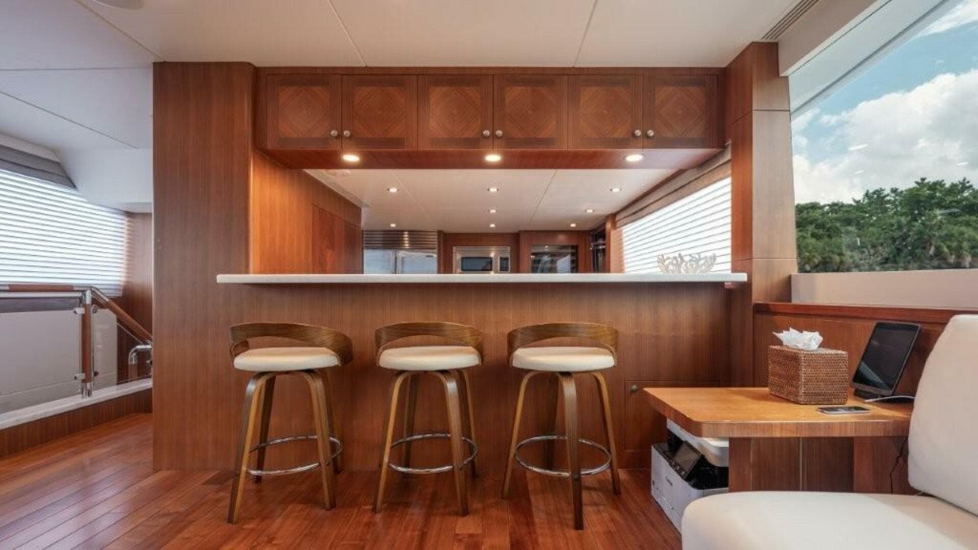 2017 Ocean Alexander 