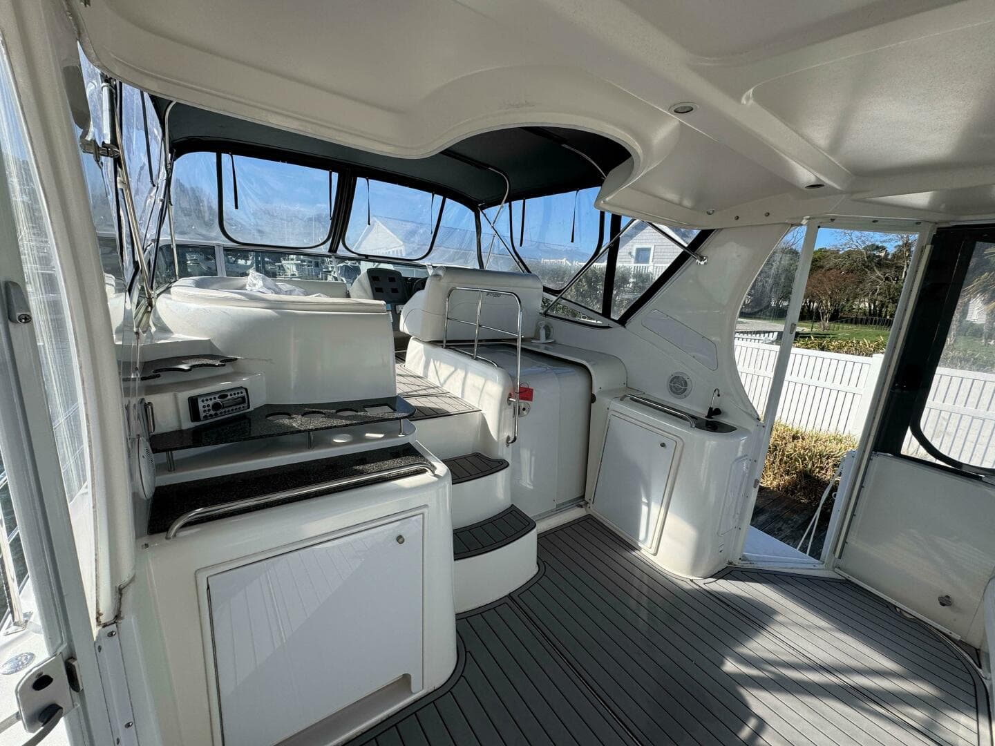 2007 Cruisers Yachts 395 Motoryacht