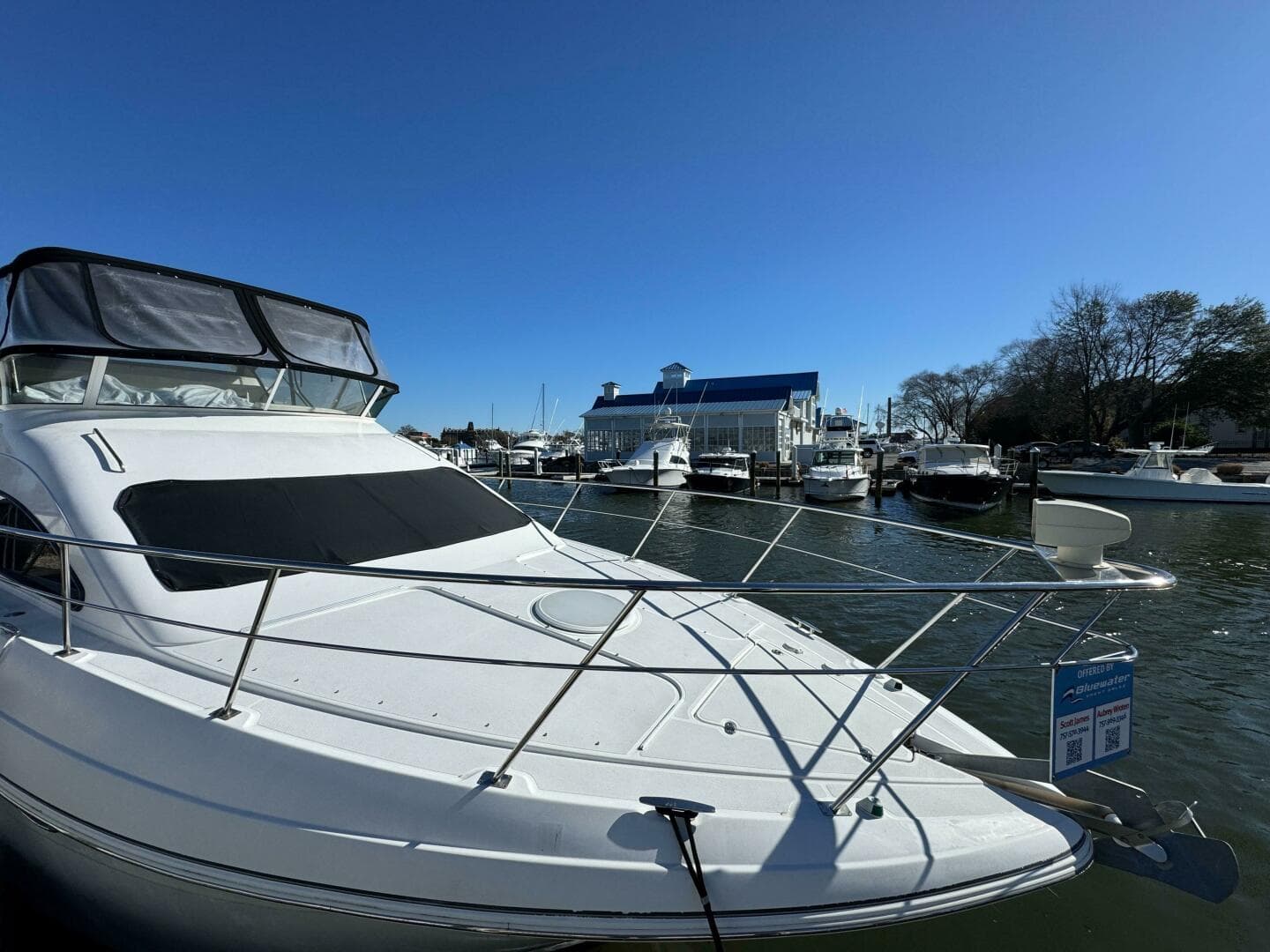 2007 Cruisers Yachts 395 Motoryacht