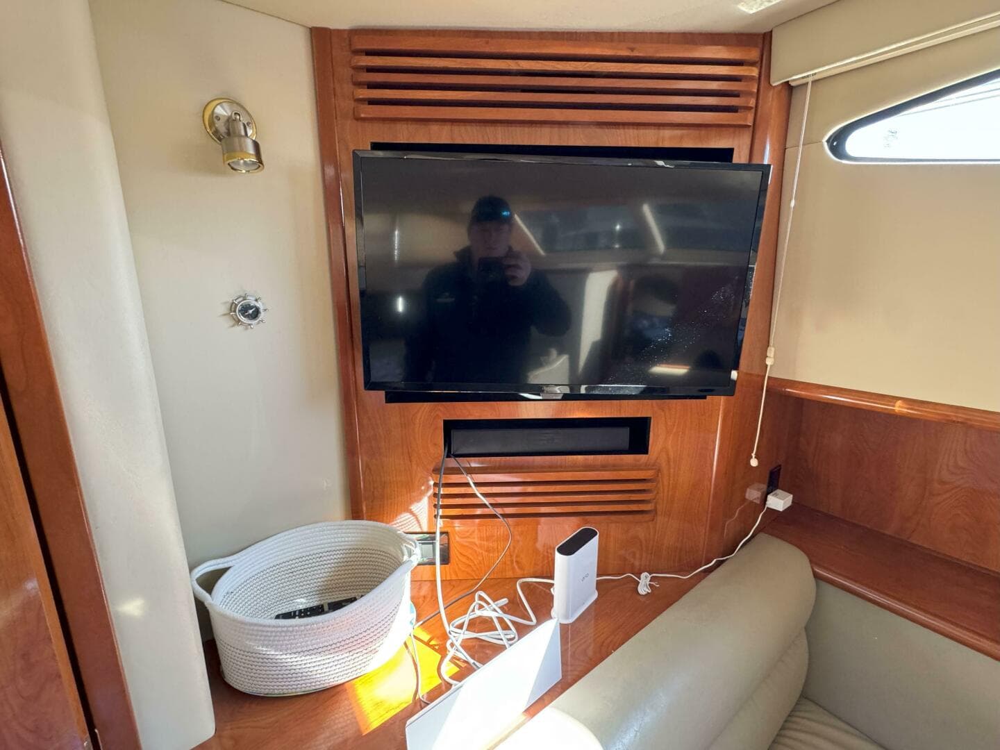 2007 Cruisers Yachts 395 Motoryacht