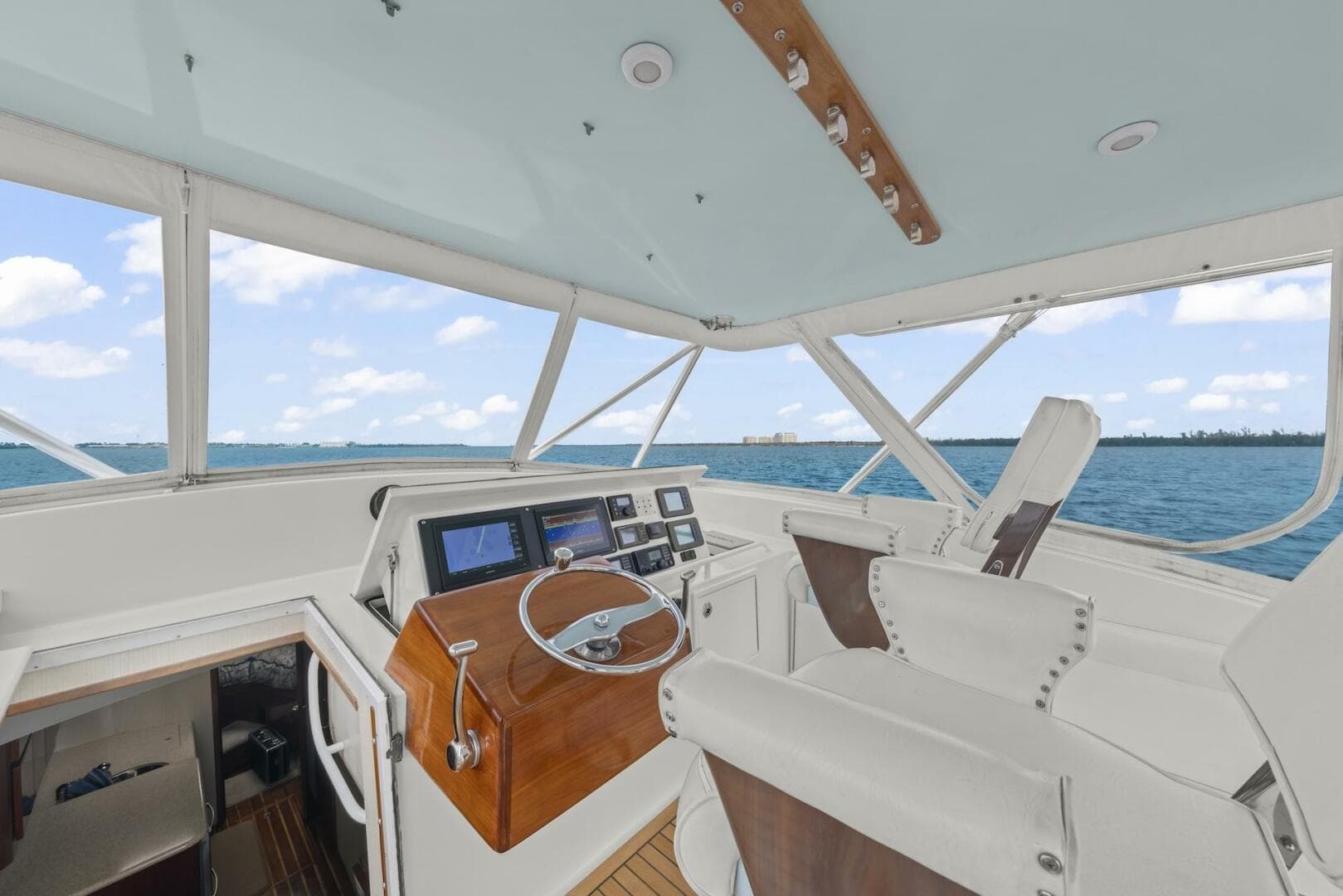 2006 Buddy Davis 48 Express PALE HORSE