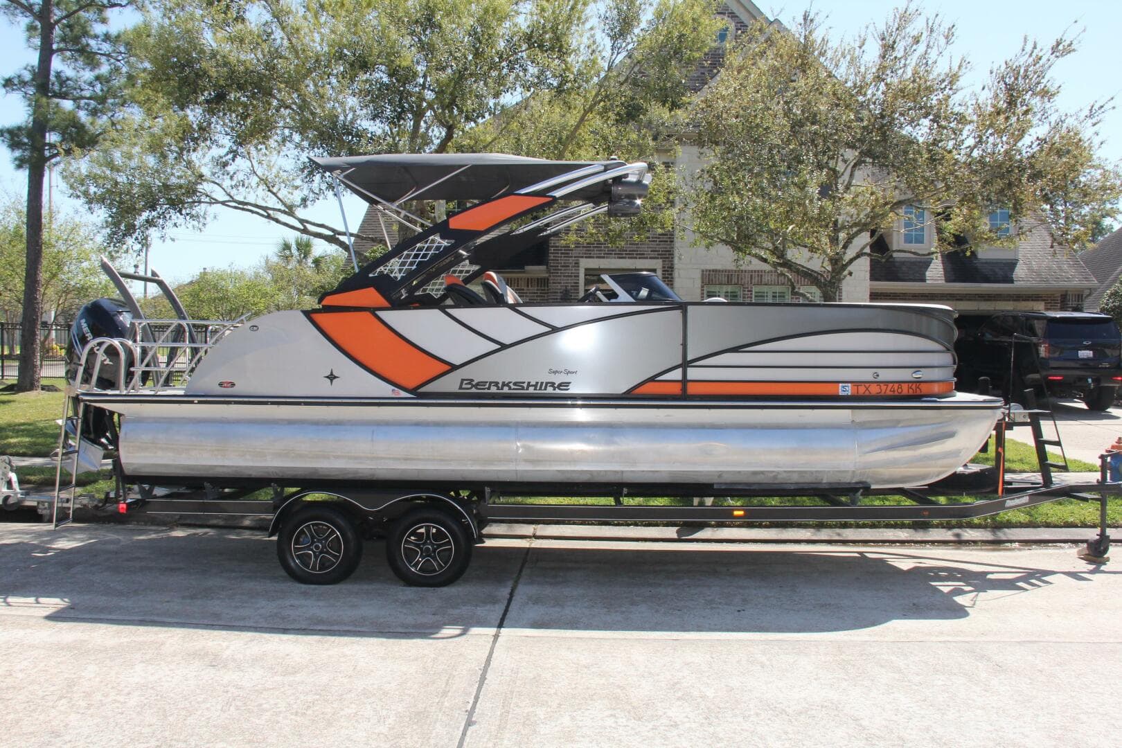 2021 Berkshire 25 Sport CL