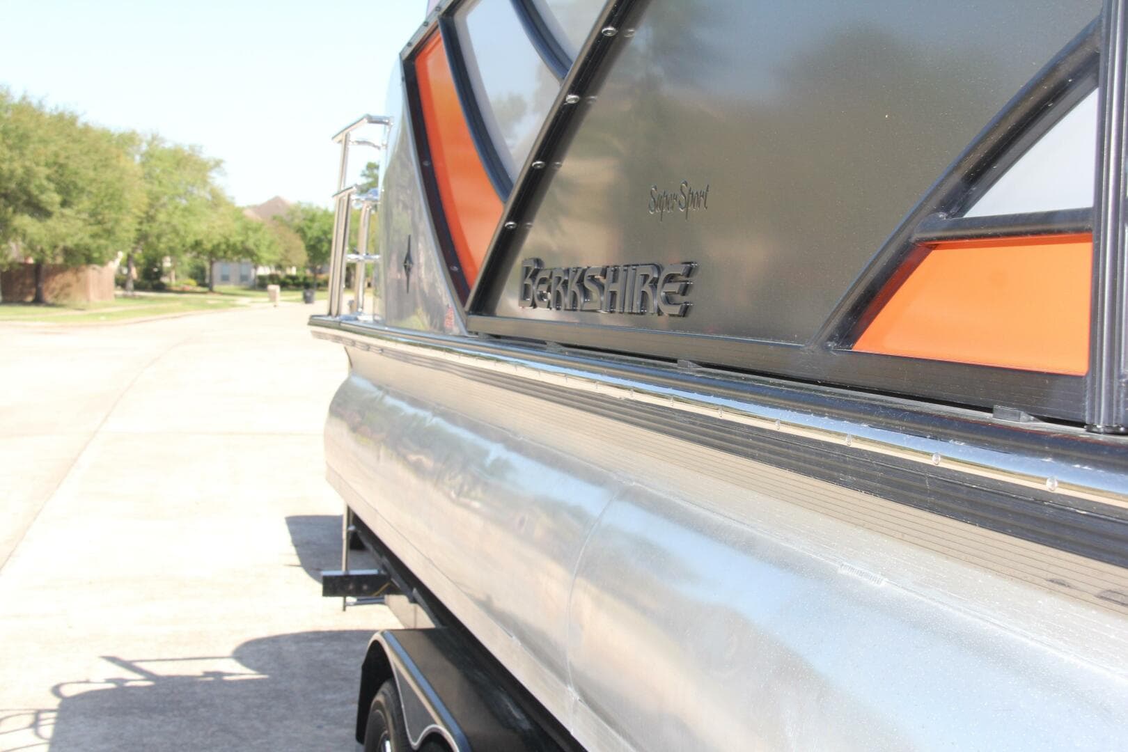 2021 Berkshire 25 Sport CL