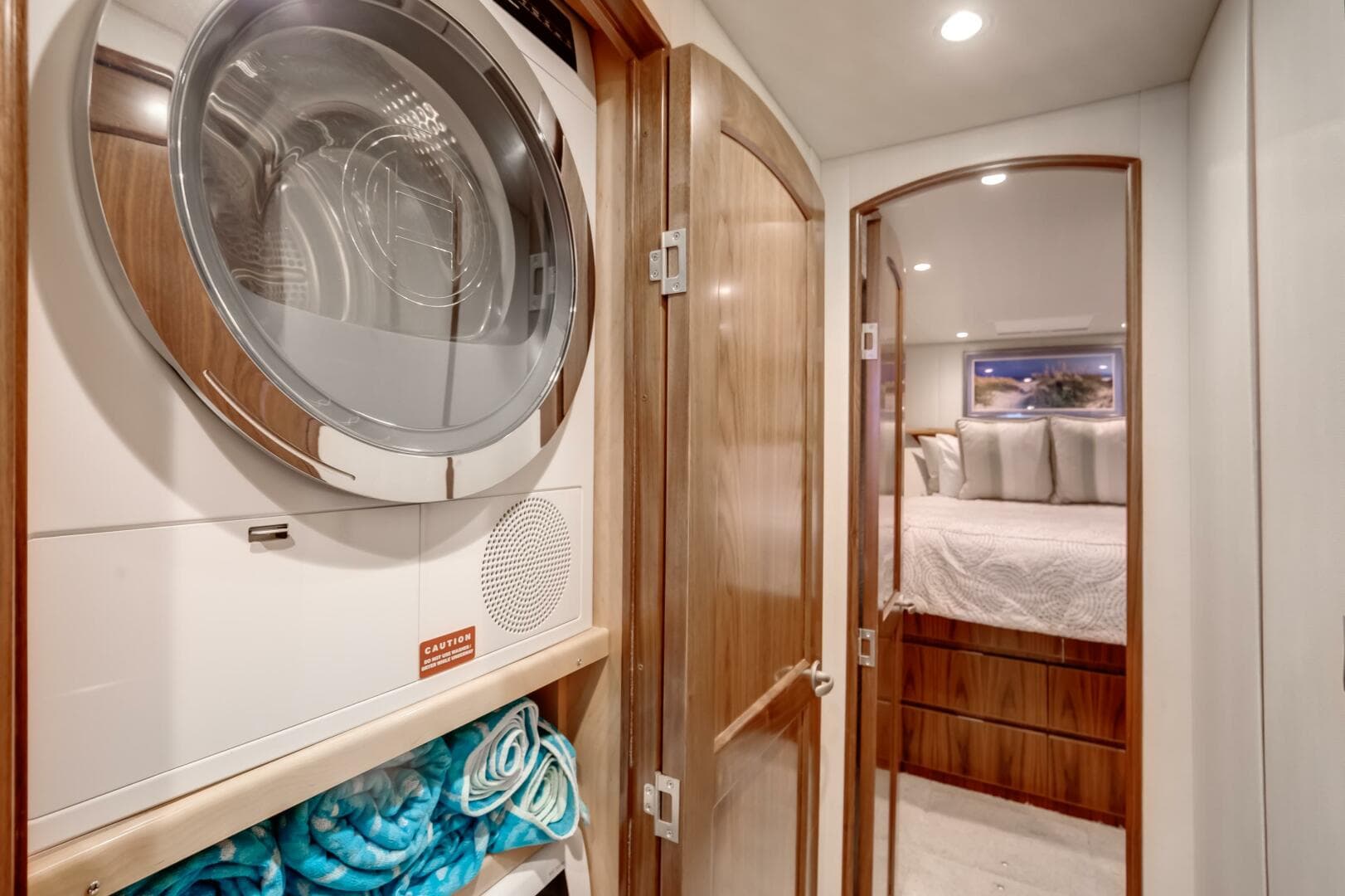 Viking 62 On the Edge III Laundry