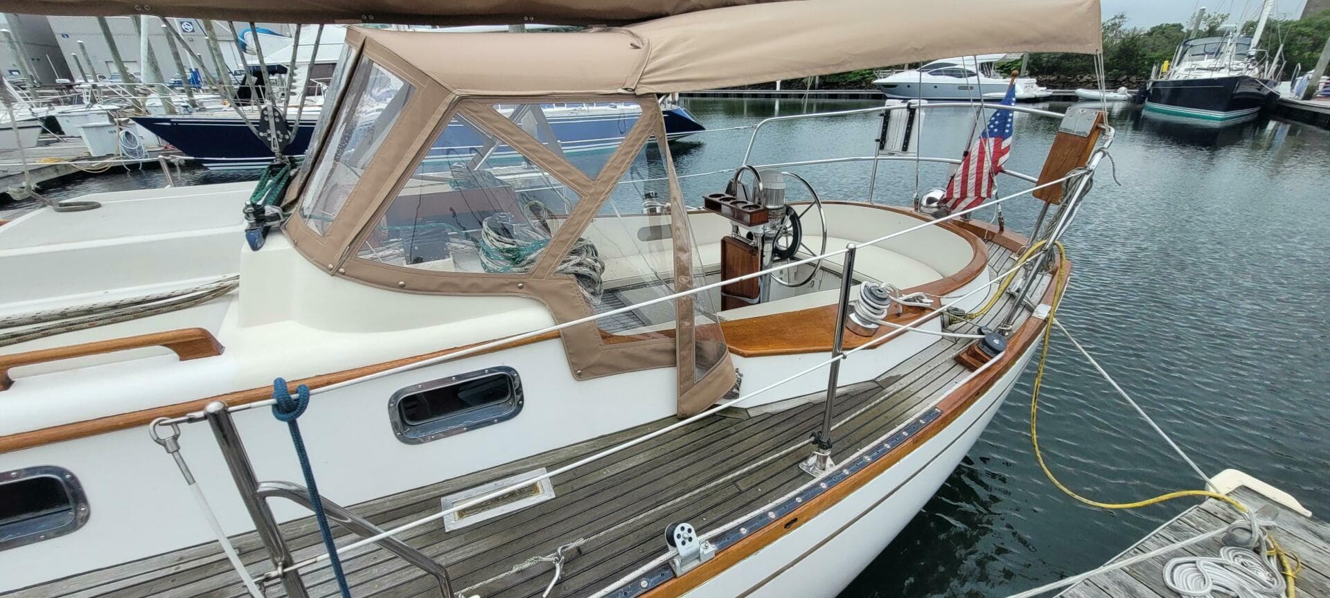 1985 Mason 33 Sloop