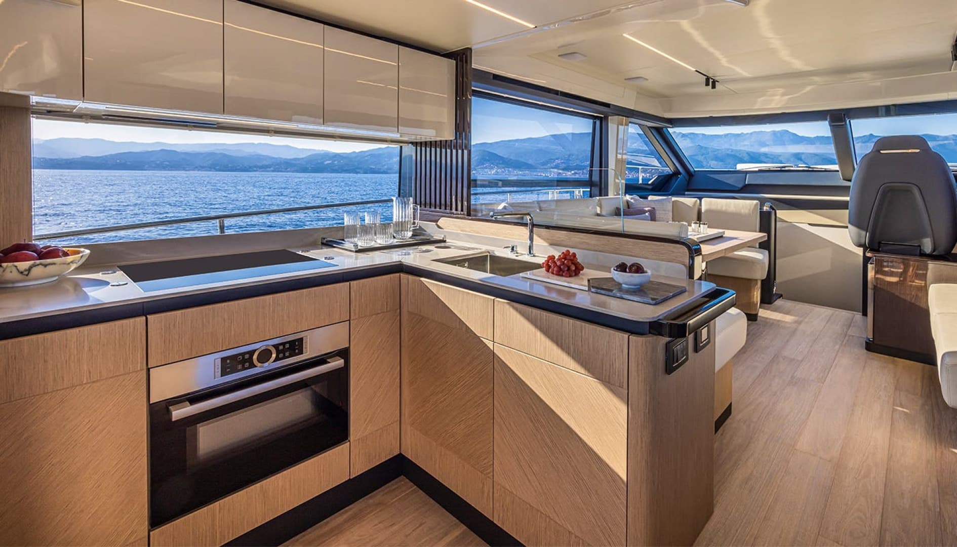 2024 Absolute Yachts 