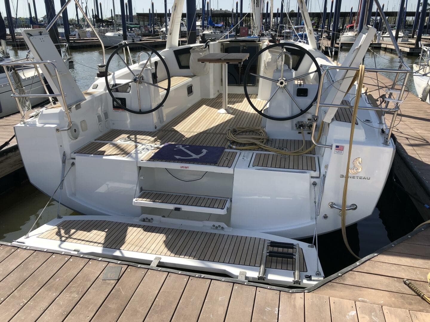 2017 Beneteau Oceanis 38 Weekender