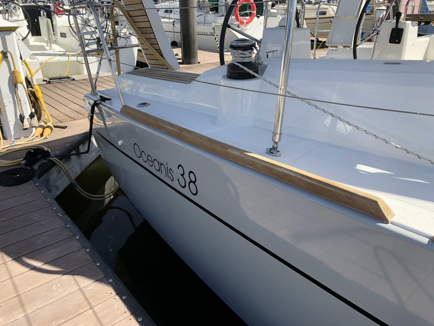 2017 Beneteau Oceanis 38 Weekender