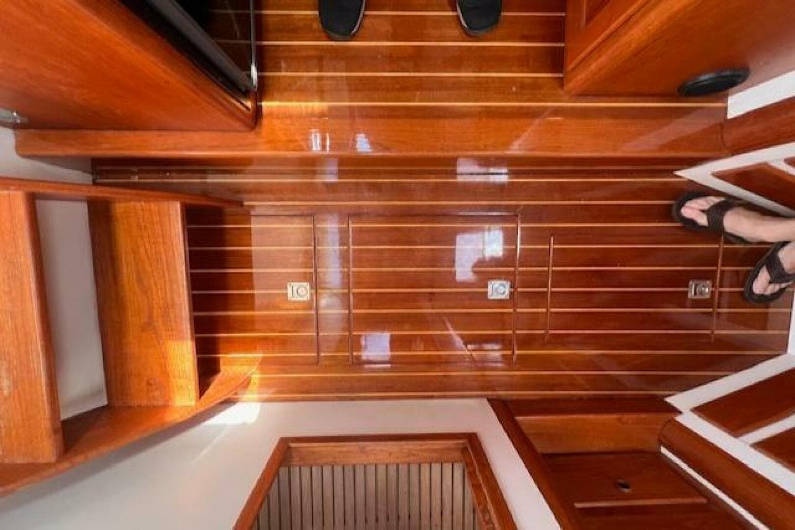 1999 Duffy Pilots Point 31 Downeast Express