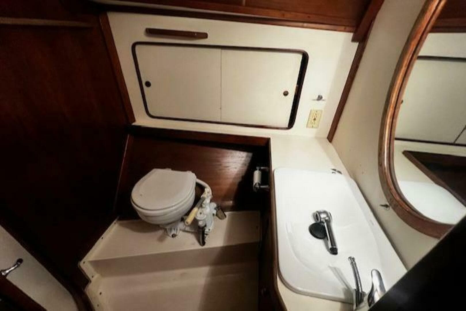 1979 Gulfstar 37 Sloop