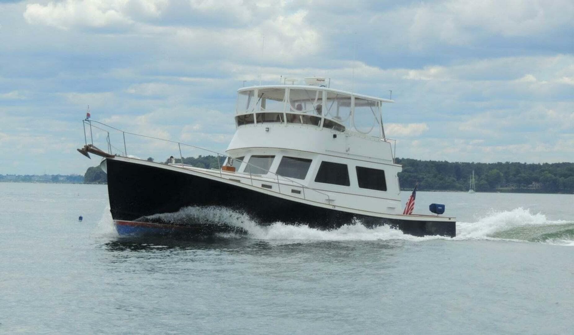 1987 Lyman-Morse Flybridge Cruiser