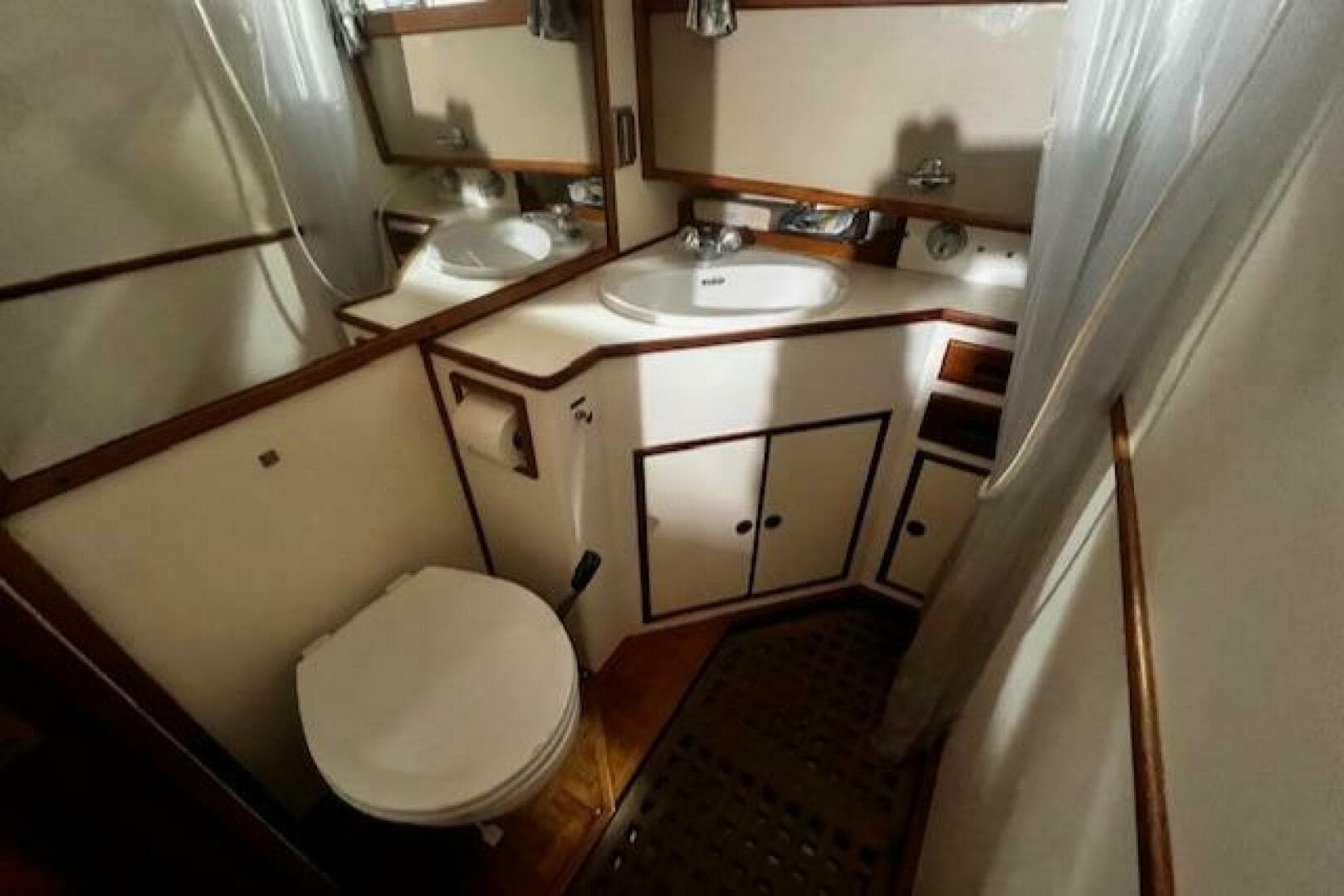 1984 Grand Banks Trawler