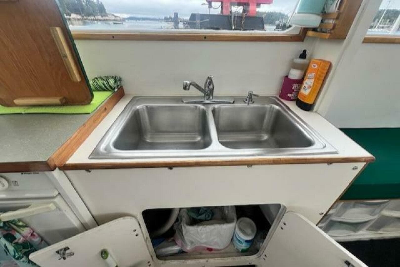 1972 REPCO Buxton Downeast Hardtop Cruiser