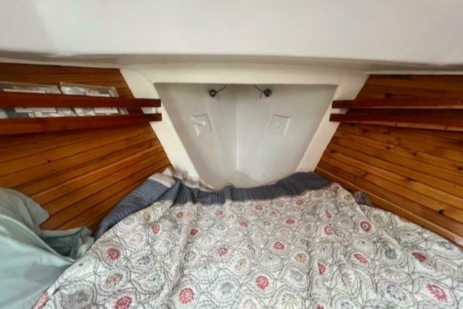 1972 REPCO Buxton Downeast Hardtop Cruiser