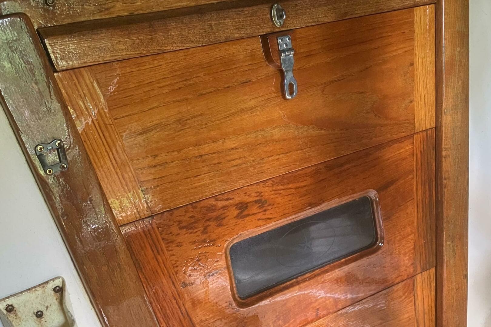 1986 Island Packet 27 Sloop