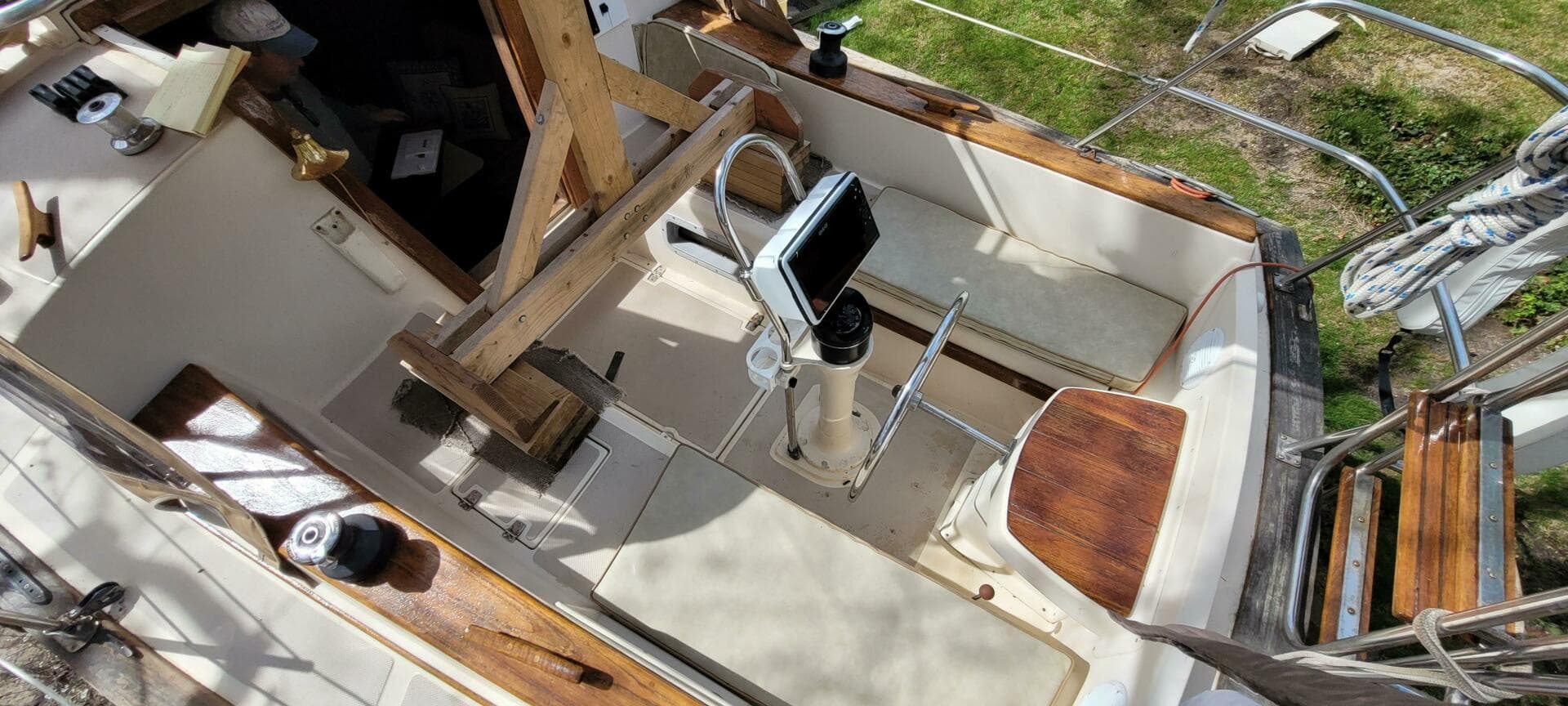 1986 Island Packet 27 Sloop