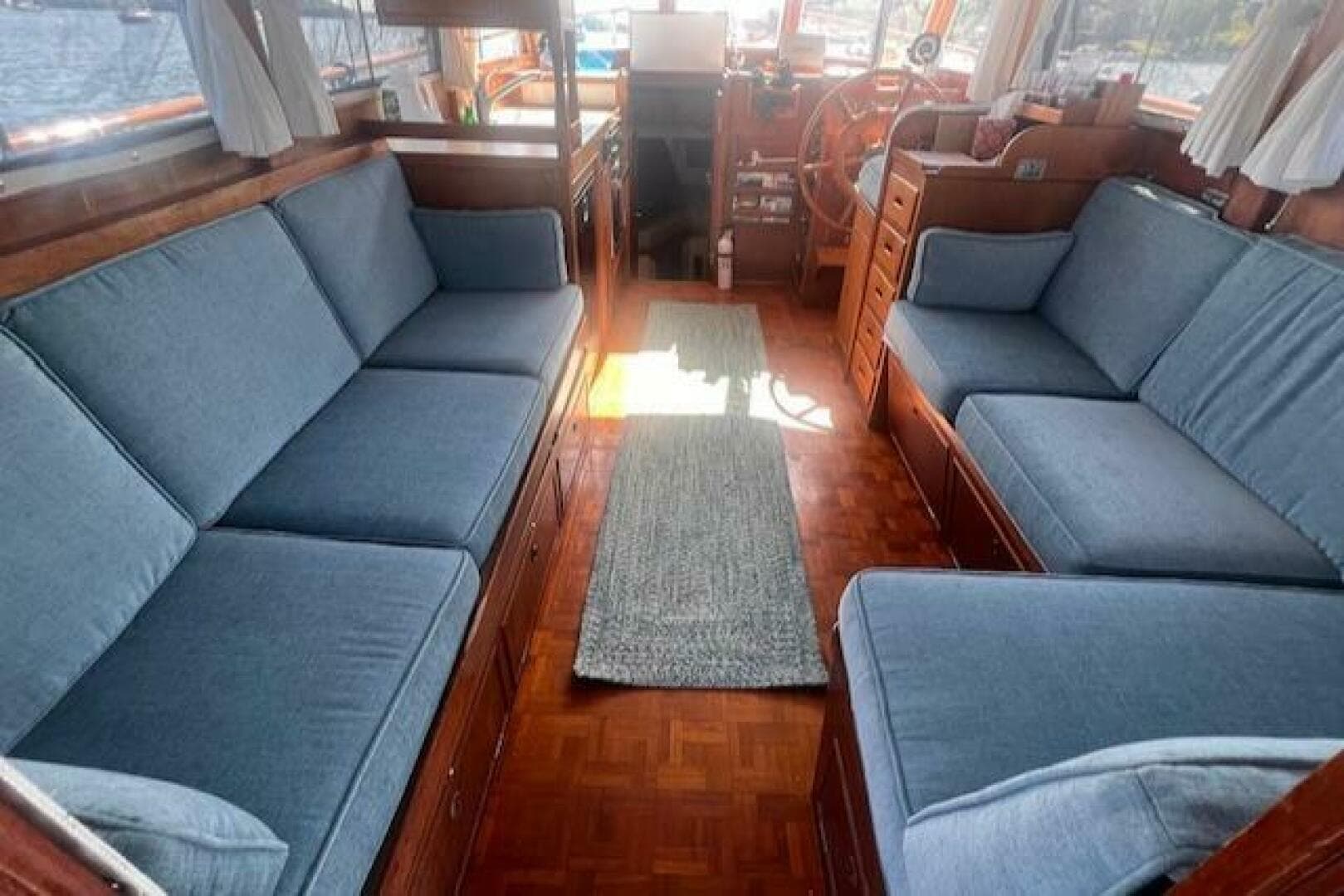 1980 Grand Banks 32 Flybridge Trawler (Hull#683)