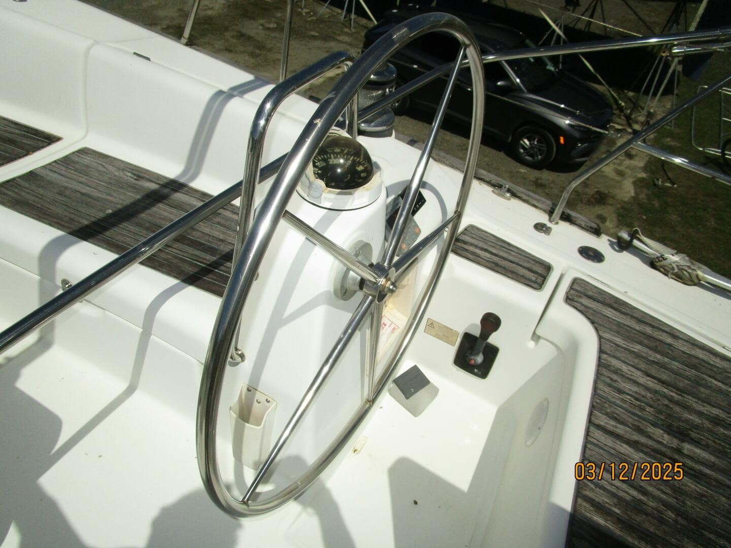 43' Beneteau cockpit starboard helm