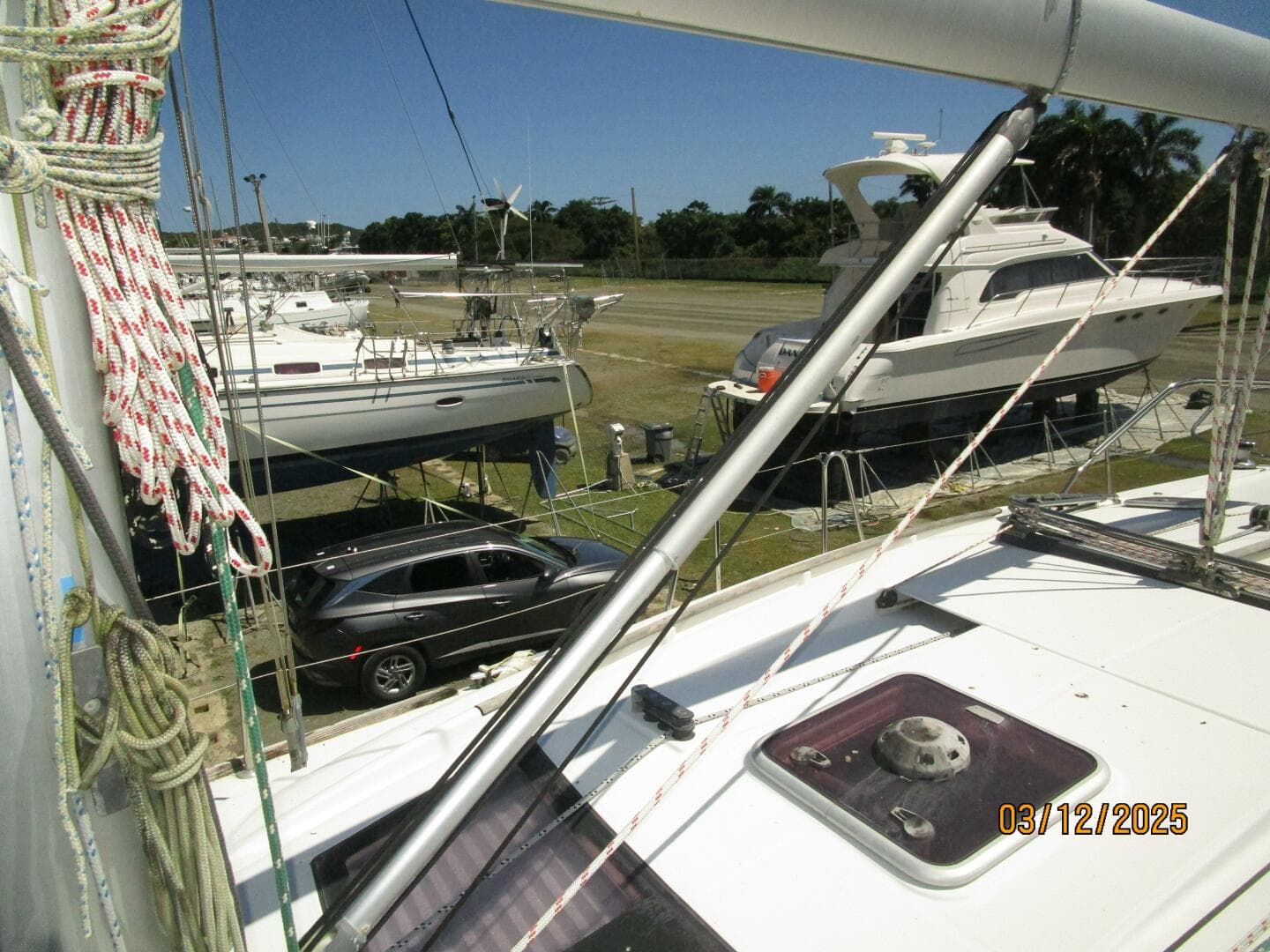 43' Beneteau boom vang