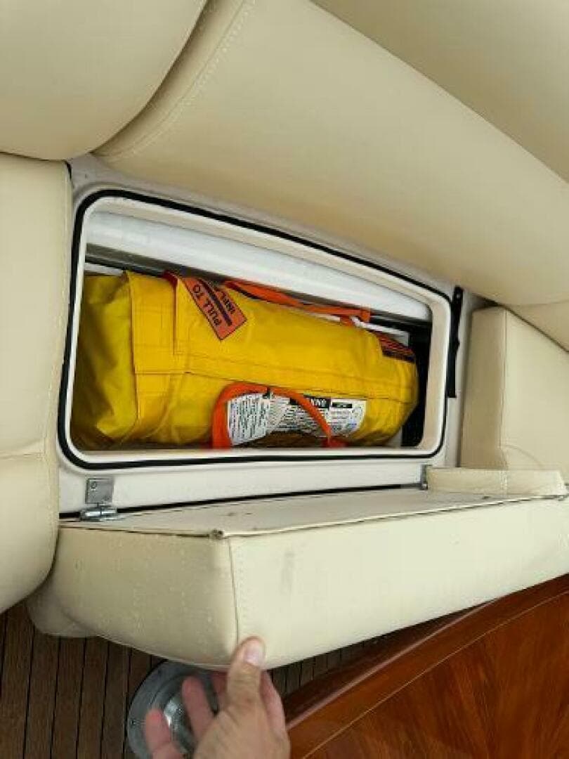 2010 Tiara Yachts 5800 Sovran