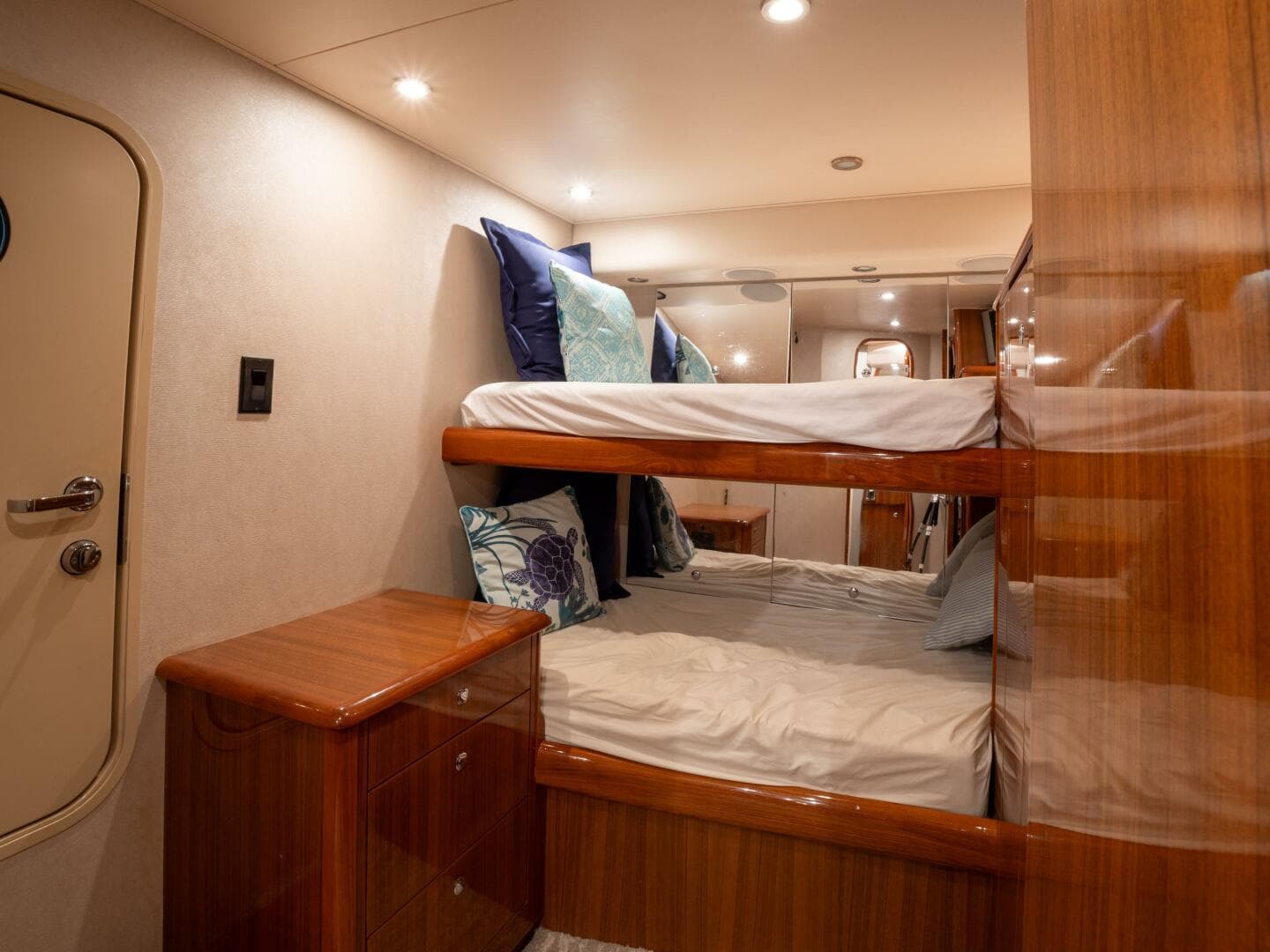 2005 Viking 74 Enclosed Bridge