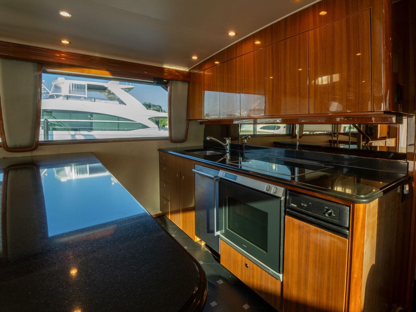 2005 Viking 74 Enclosed Bridge