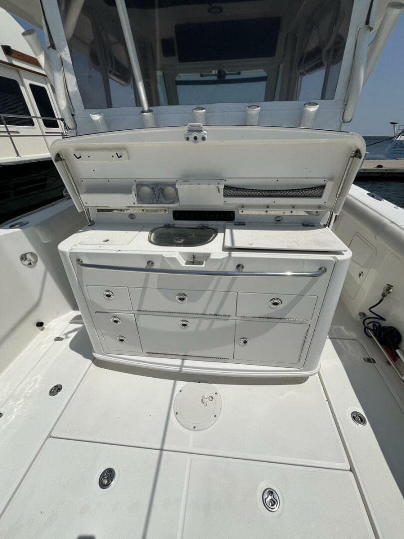 2015 Boston Whaler 350 Outrage