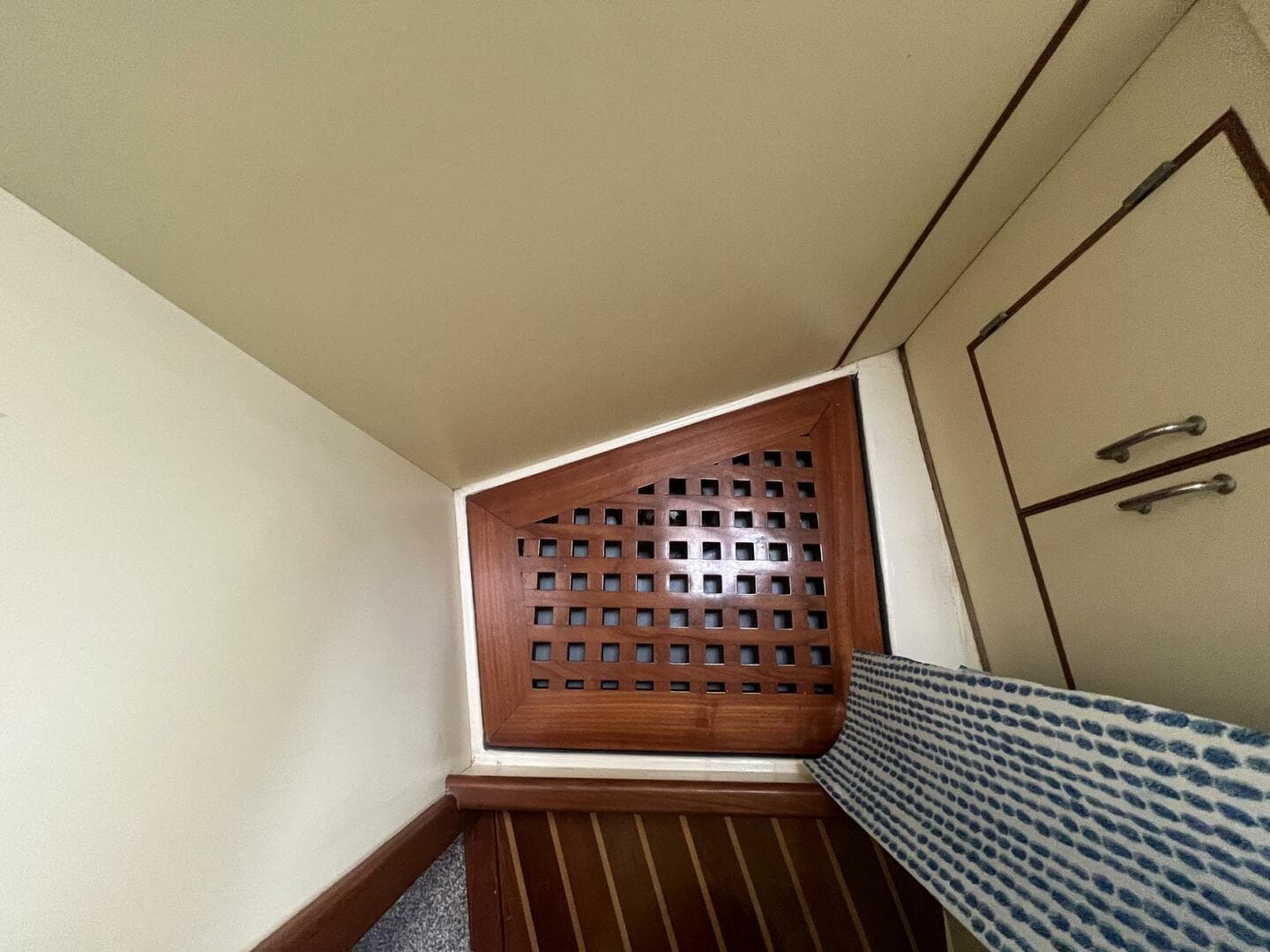 1987 Symbol 44 Sun Deck MK II