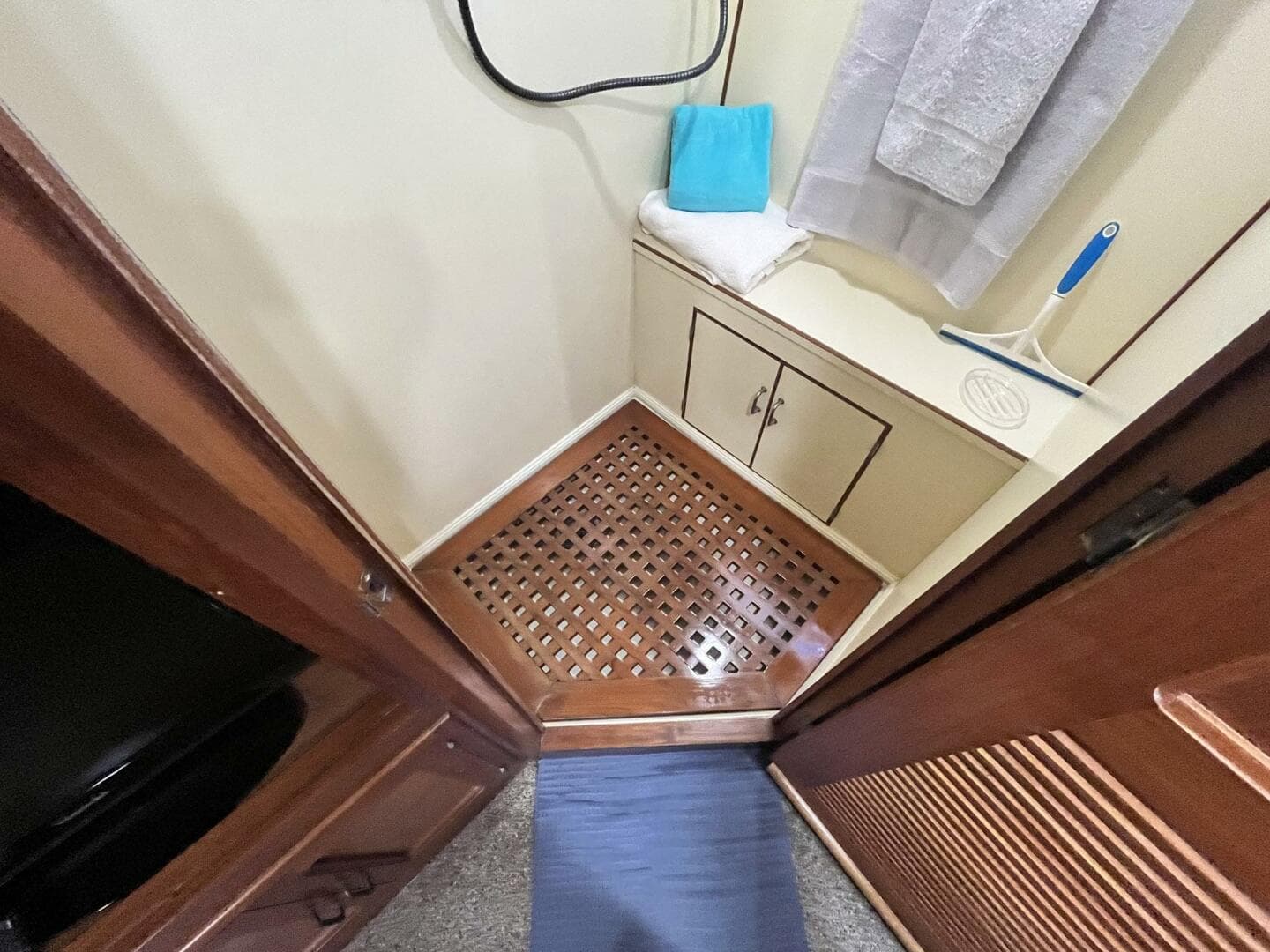 1987 Symbol 44 Sun Deck MK II