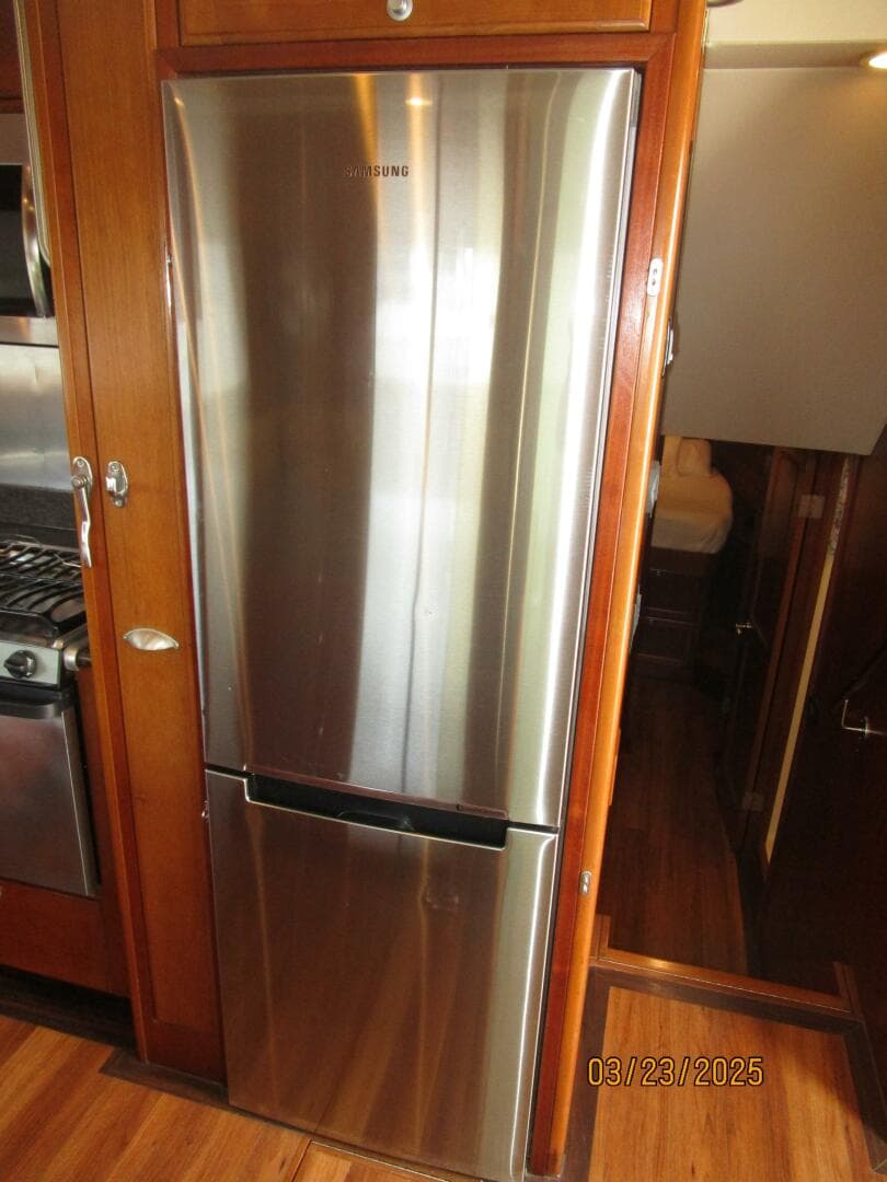 45' Northwest galley refrigerator-freezer