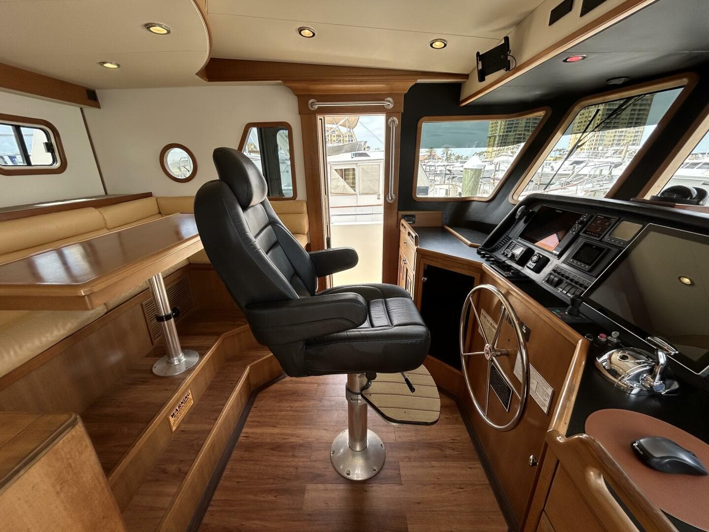45' Northwest pilothouse port